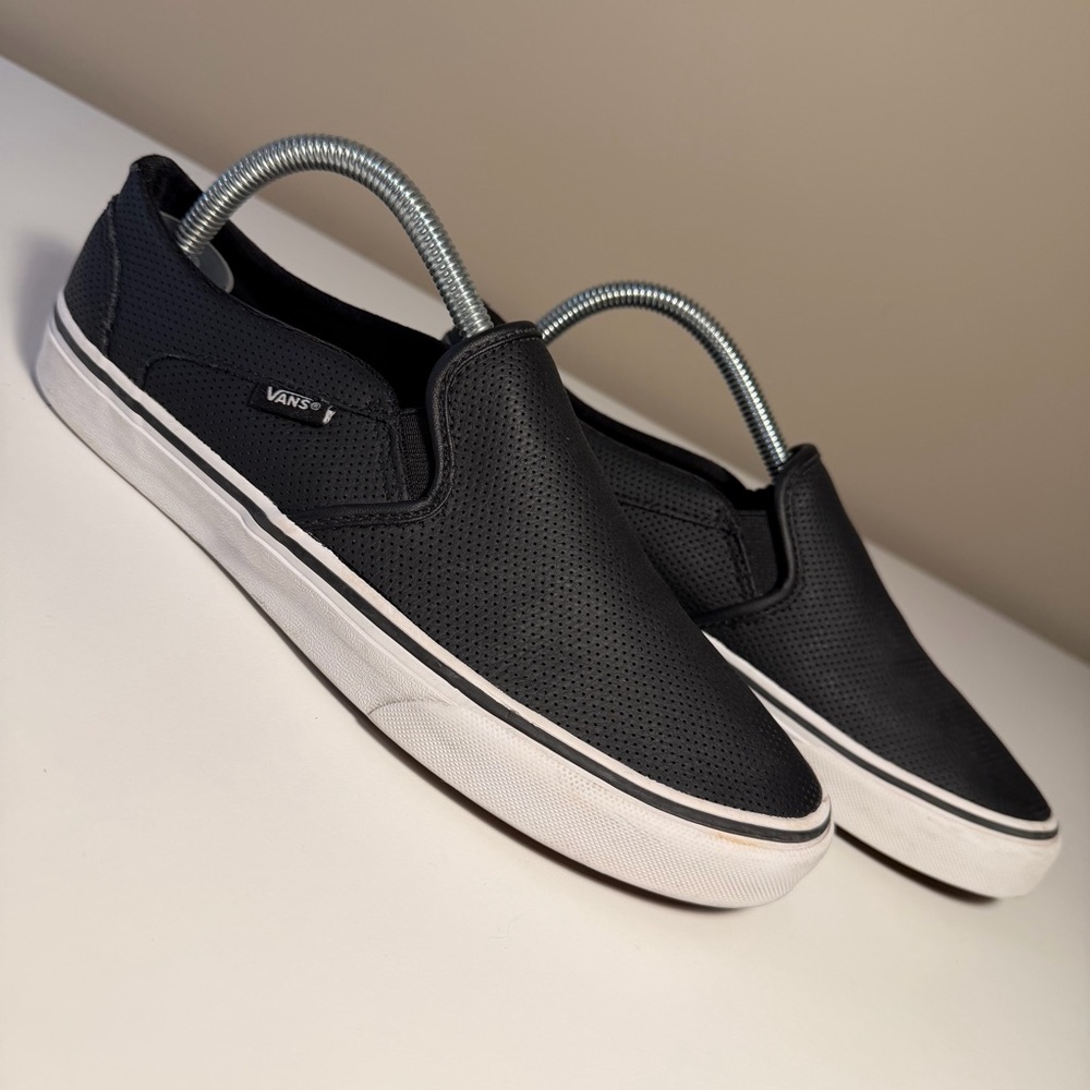 Vans Asher Women’s Size 9.5 Black Slip-On Shoes